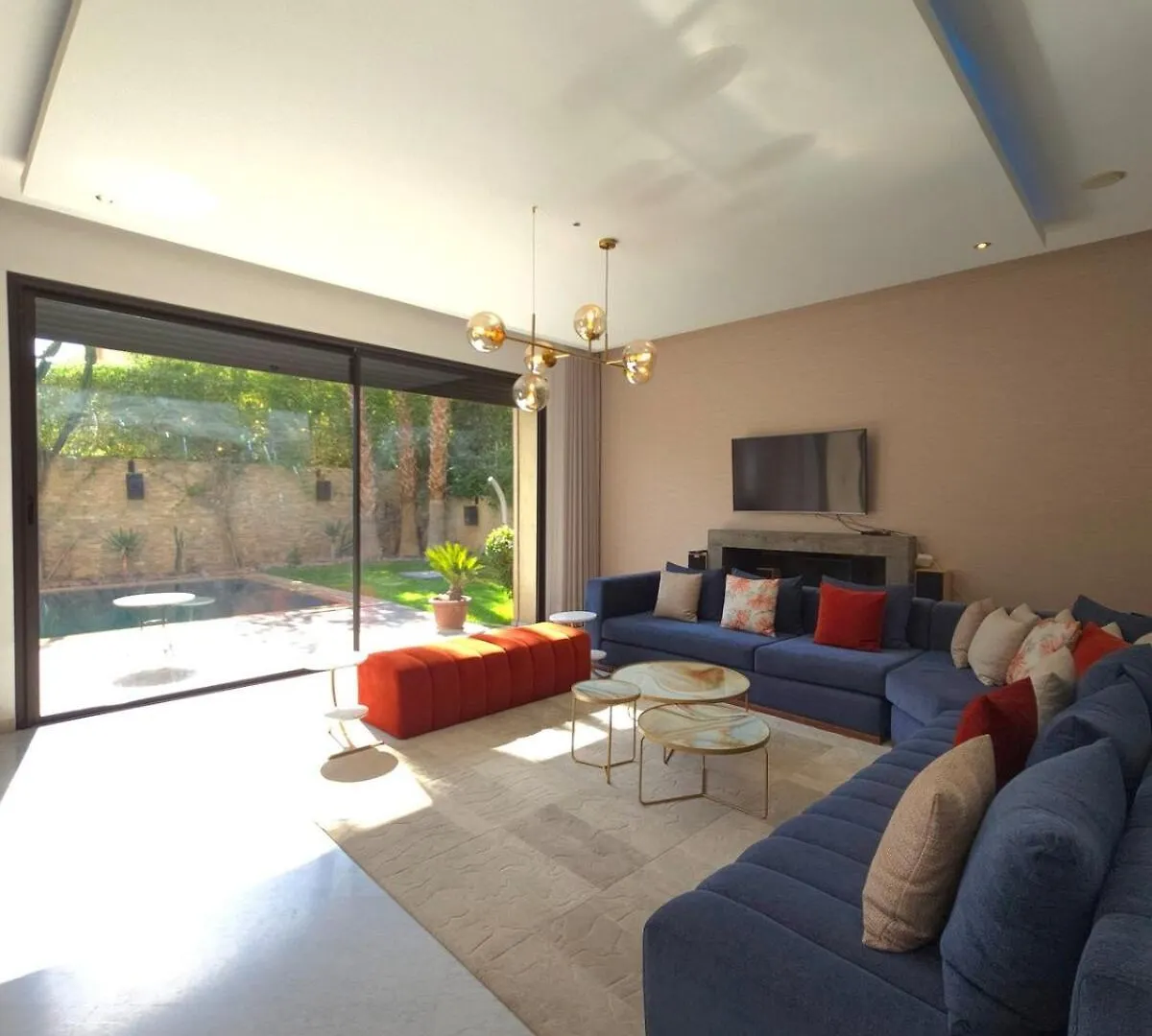 Peaceful Villa In Marrakech 마라케시